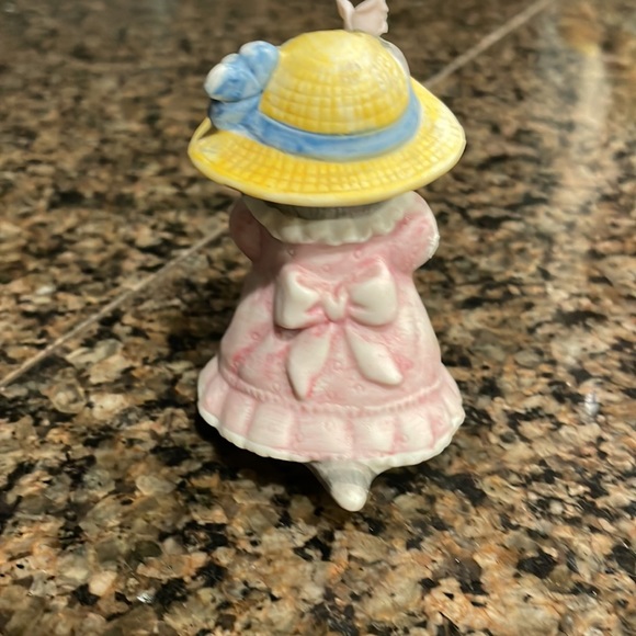 1985 RARE VINTAGE KITTY CUCUMBER PRISCILLA IN EASTER DRESS WITH BASKET OF EGGS - Picture 4 of 7